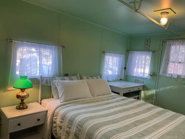 פינקל Glacier Haven Inn מראה חיצוני תמונה