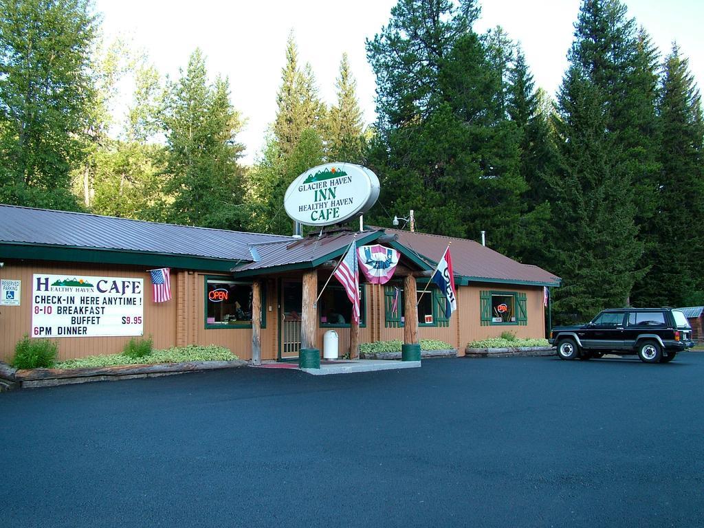 פינקל Glacier Haven Inn מראה חיצוני תמונה